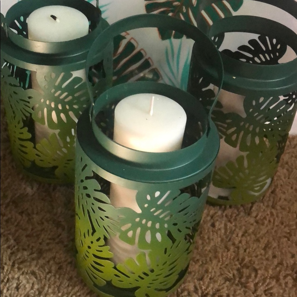 3 lanterns